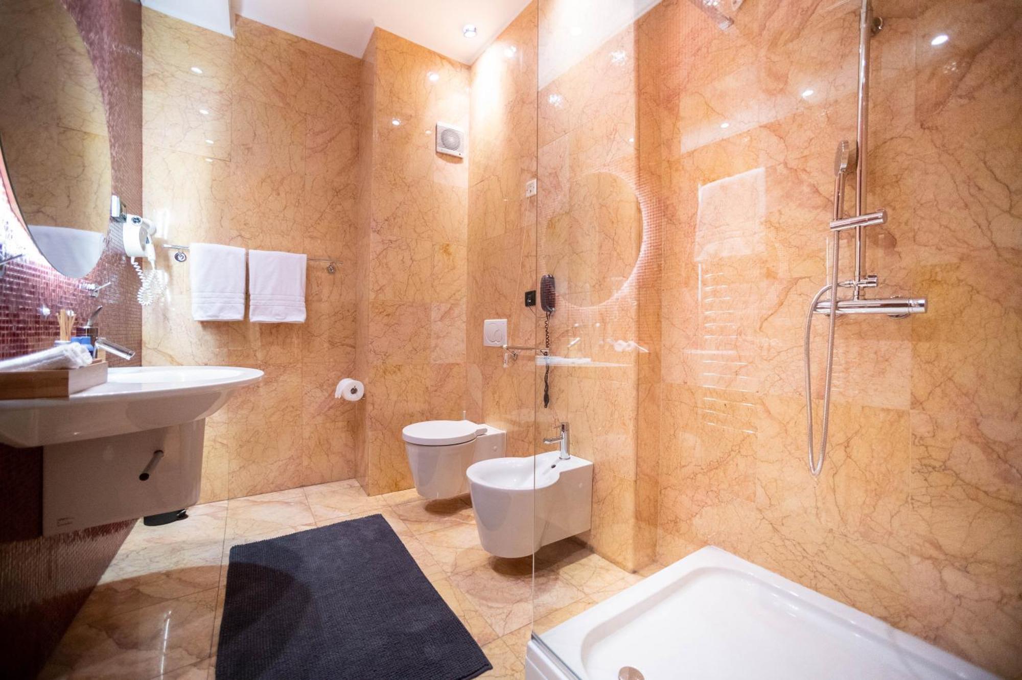 Natali Luxury Suites بلغراد الغرفة الصورة